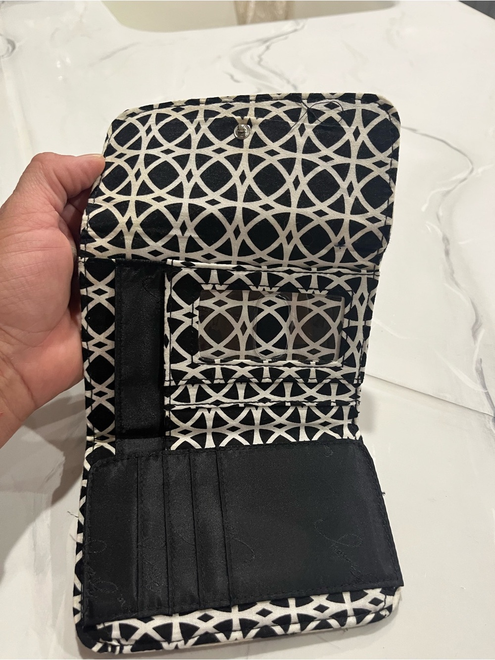 Vera Bradley Black & White Quilted Clutch Wallet small - Picture 3 of 4